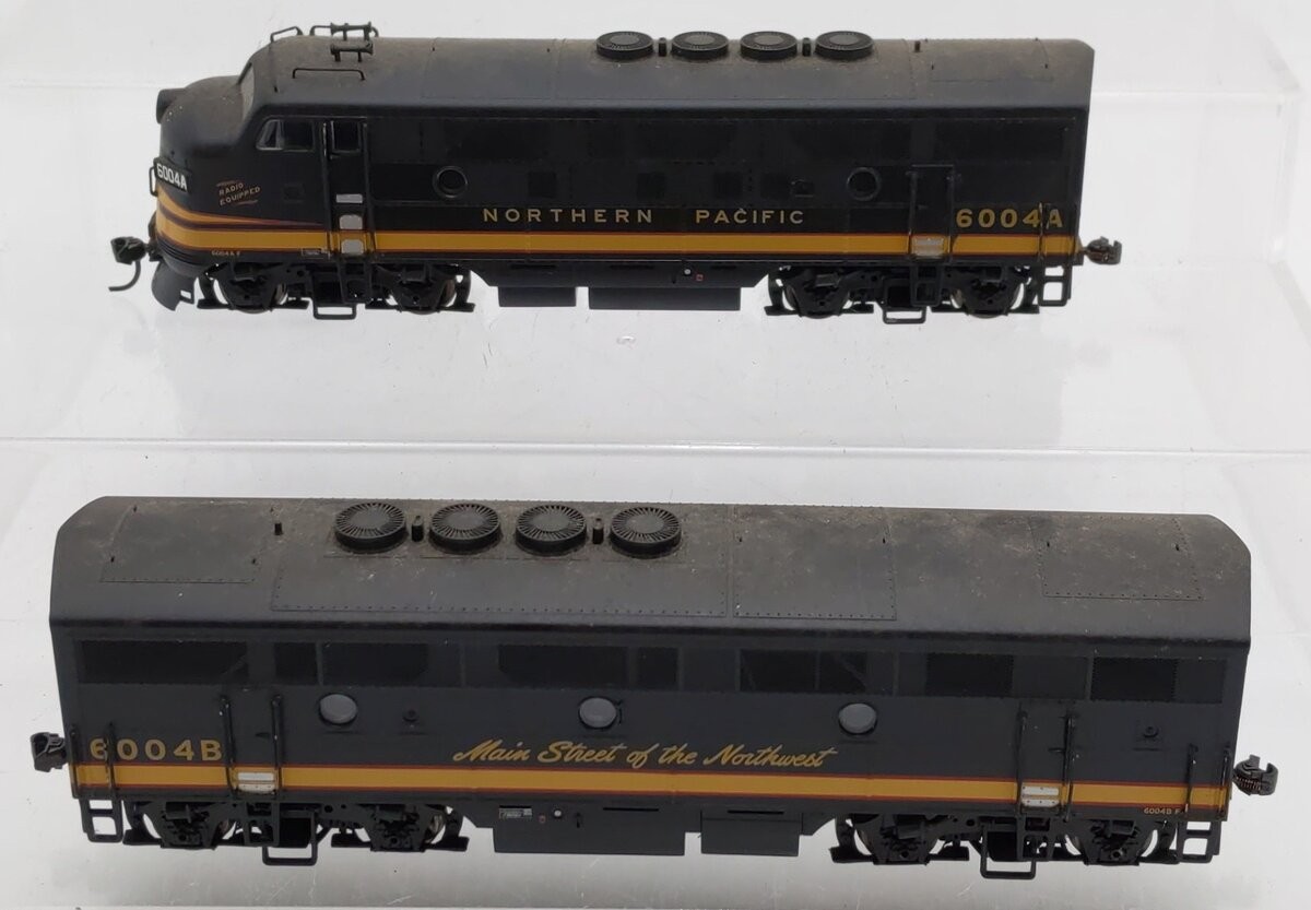 Proto 1000 920-35006 Northern Pacific F3 A/B Diesel Locomotive Set EX