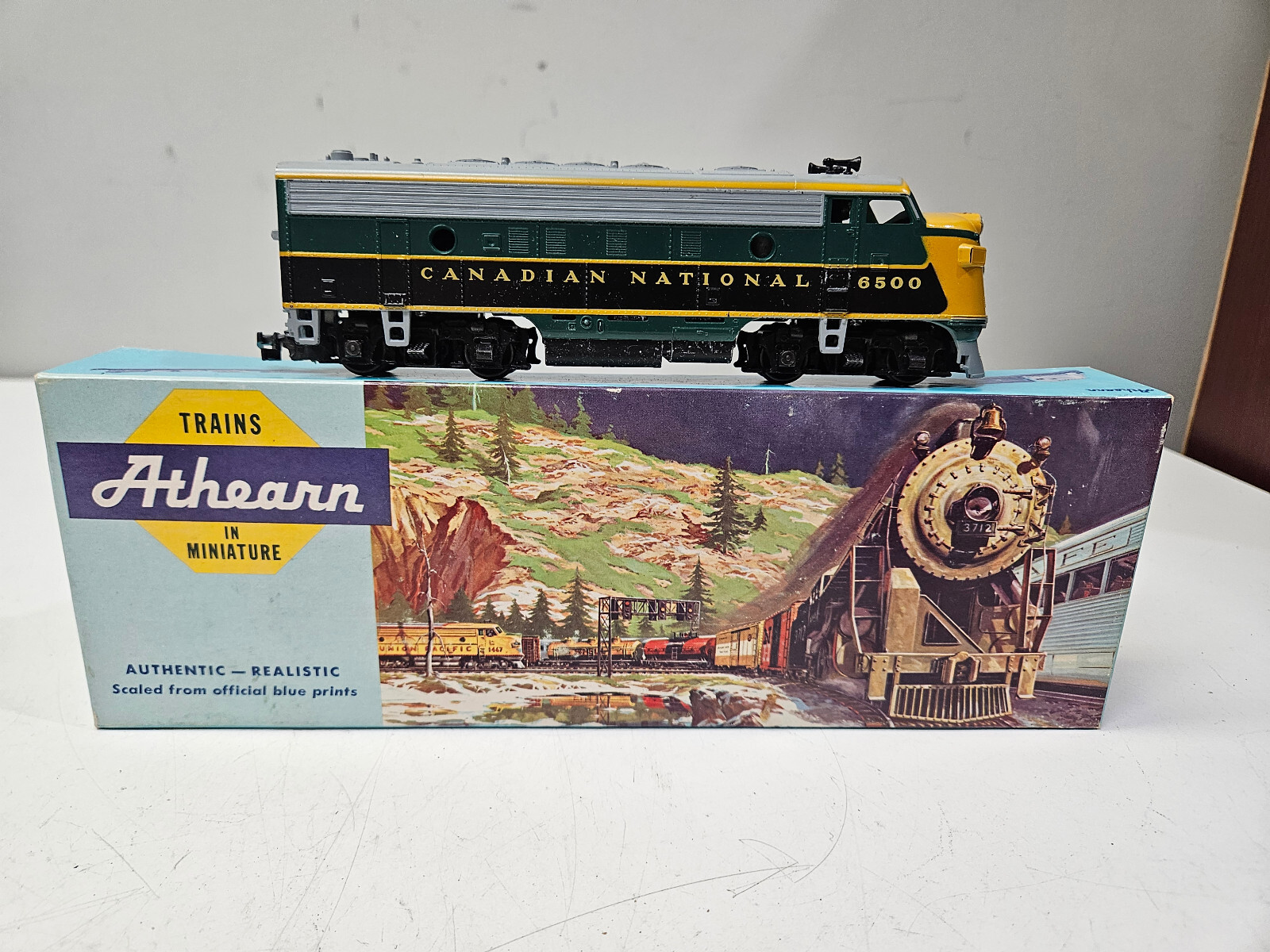 Athearn HO Scale Canadian National 6500 Powered F7A Engine