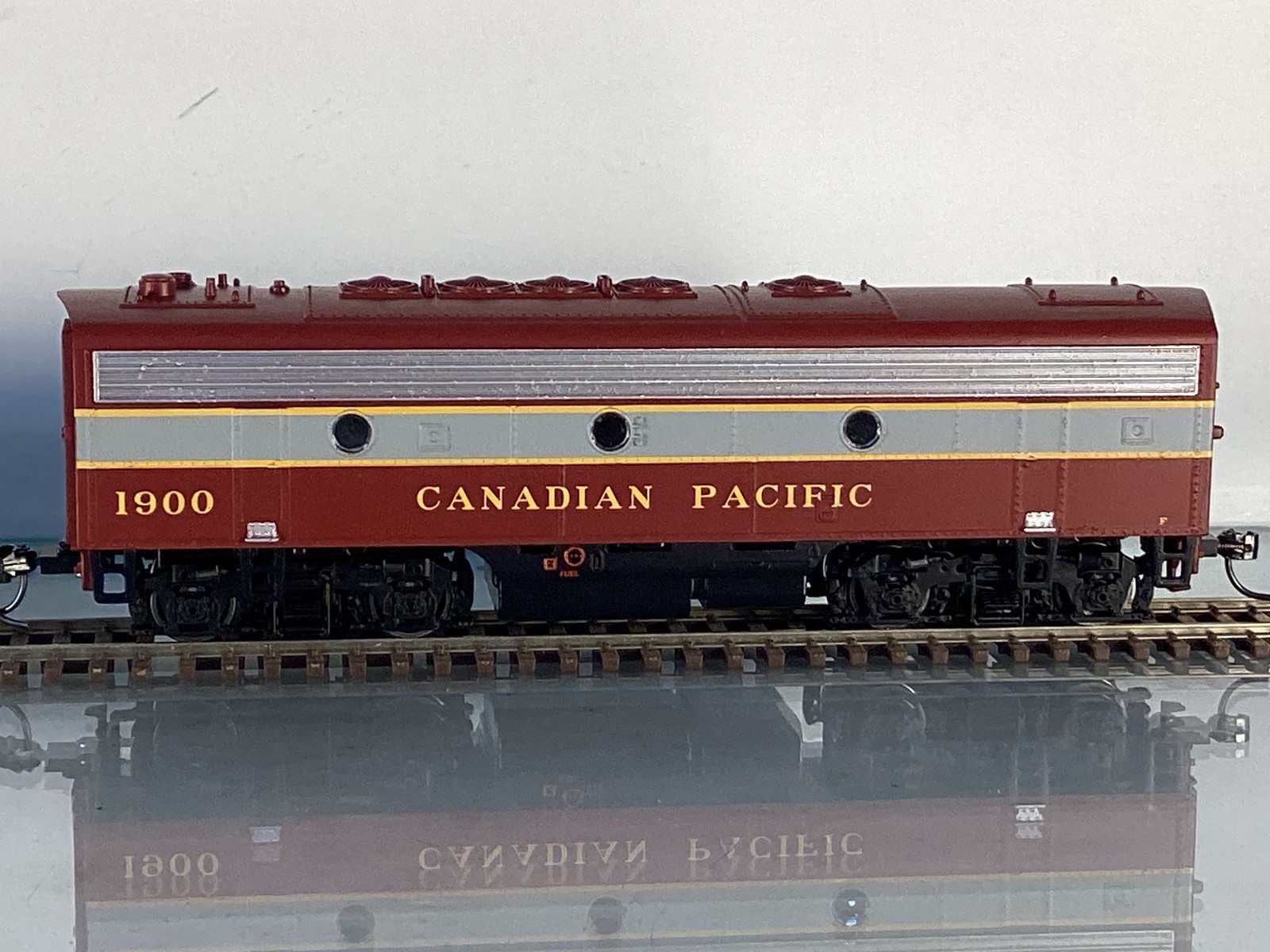 Athearn HO 8036 Canadian Pacific Powered F7A, & F7B Locomotives, ESU LokSnd