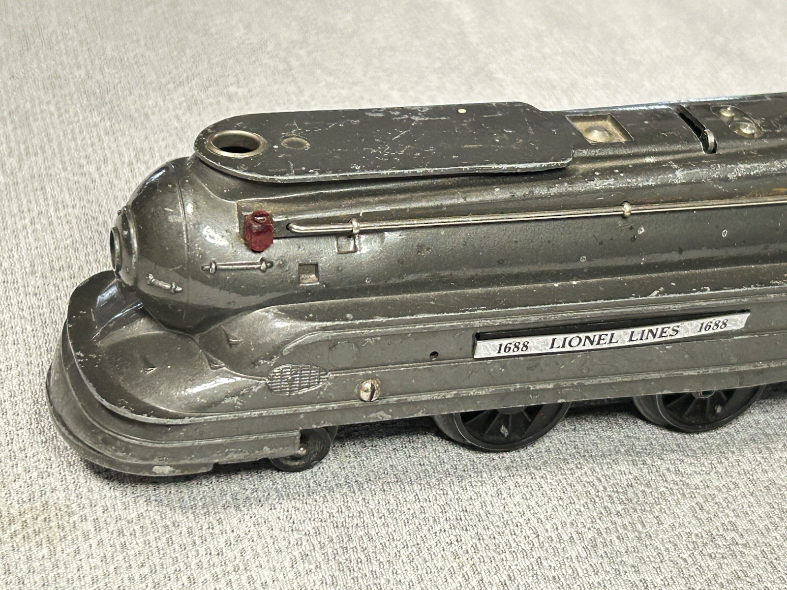 Lionel 1688 O Guage Torpedo Powered Locomotive