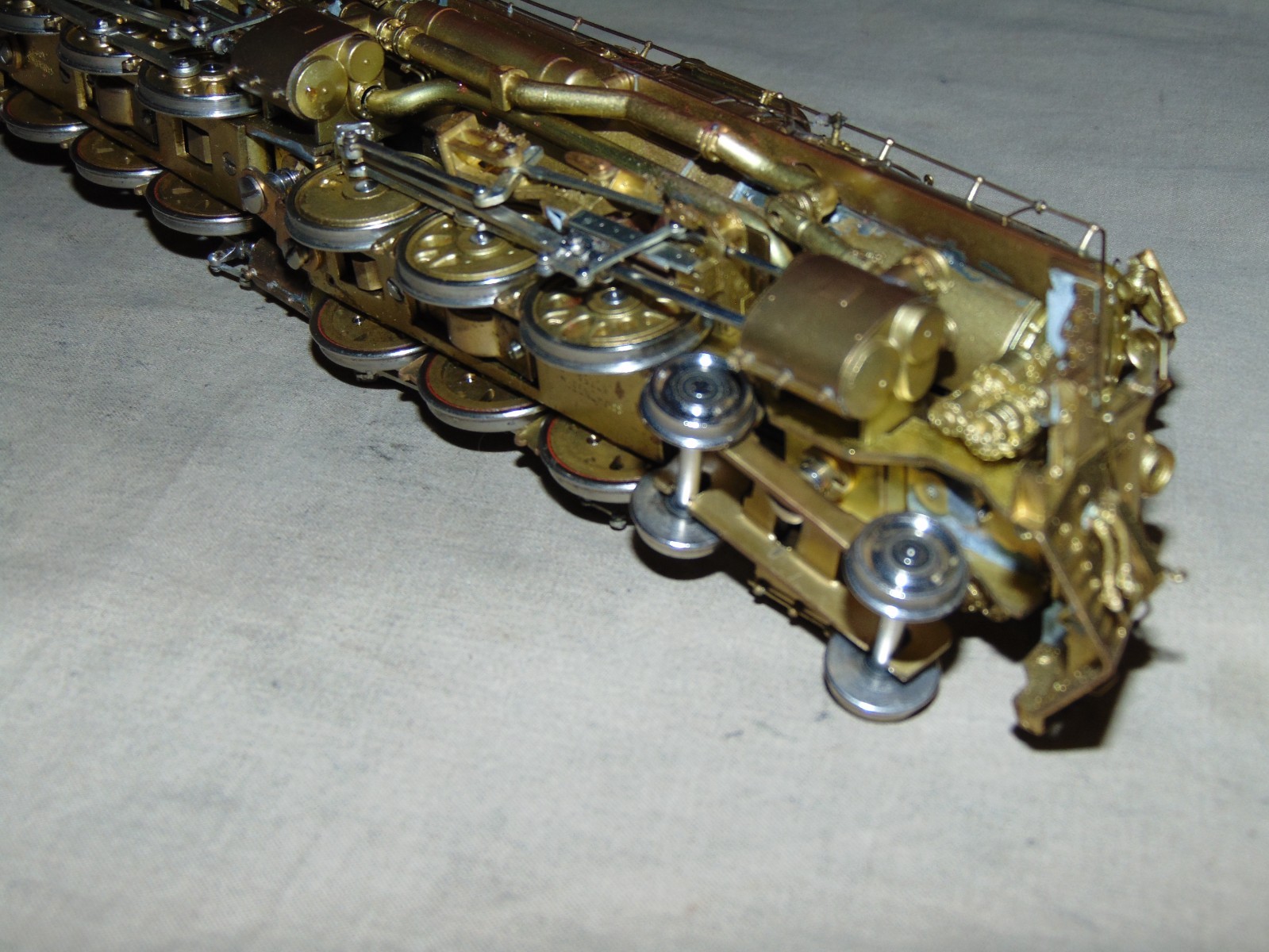 KEY IMPORTS HO BRASS 3985 4-6-6-4 UNPAINTED UNION PACIFIC CHALLENGER -LADDER OFF