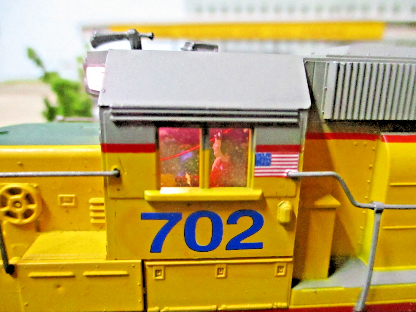FEC 702 x-UP, ATHEARN SD40-2 CUSTOMPAINT,KEEP ALIVE,TSUNAMI DC/DCC/SND,DITCHLITE