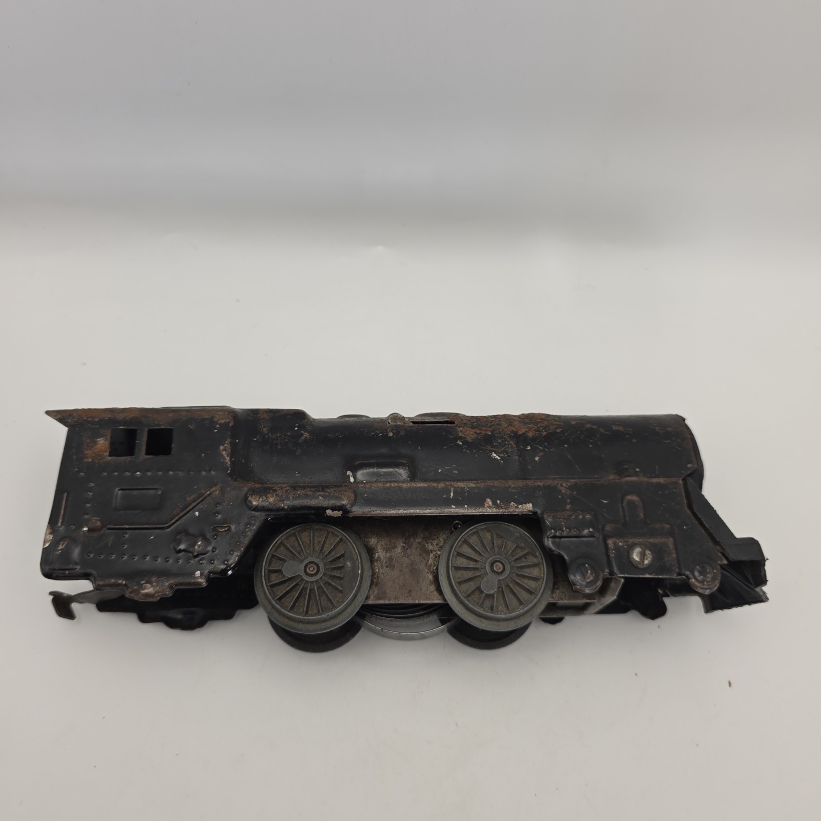 Vintage Cast Iron Clockwork Wind-Up Toy Steam Locomotive Floor Train – As Found