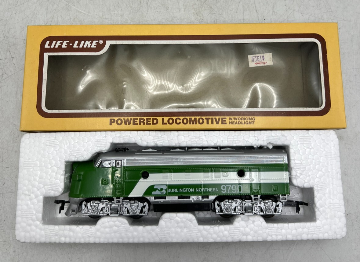 Life-Like 8688 Ho Scale F7 9790 Burlington Northern BN Diesel Locomotive Train