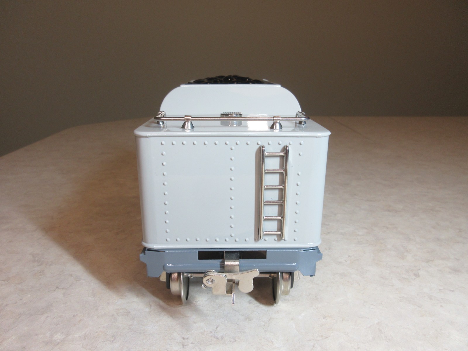 Lionel Classics 6-13101. 1-384E. 2-4-0 Locomotive & Tender. Standard Gauge. New.