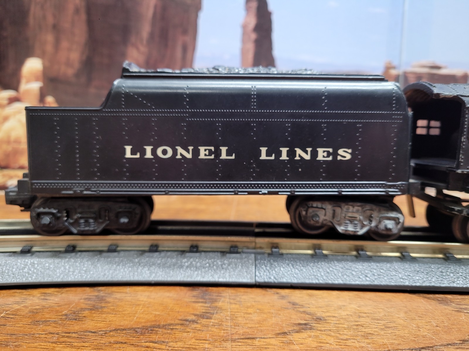 Lionel O Gauge 2-6-4 2026 Steam Locomotive And Tender For Parts Or Repair