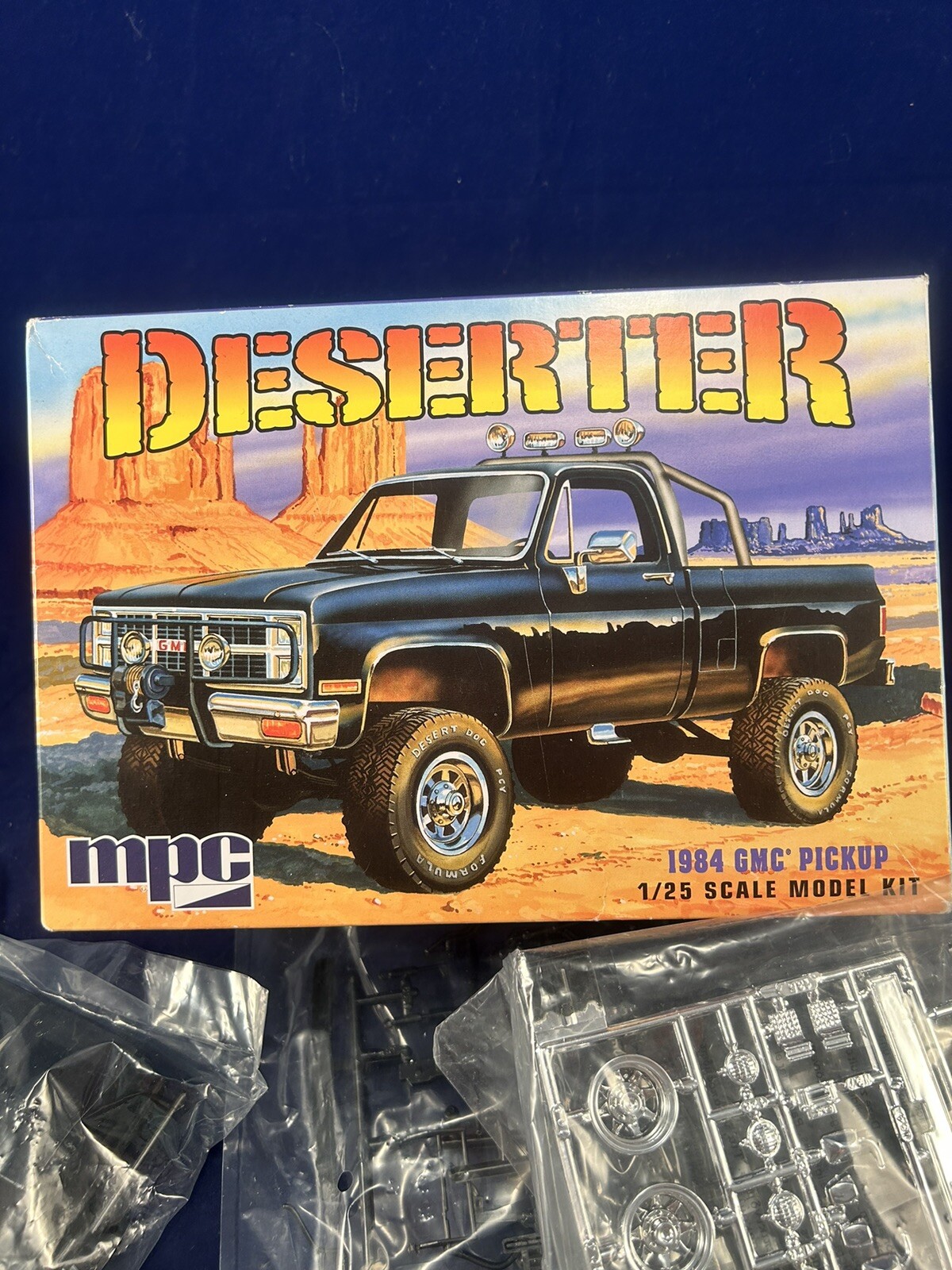 MPC 1/25 1984 GMC Pickup Model Kit Black MPC848 Plastics Car/Truck 1/24-1/25 REA