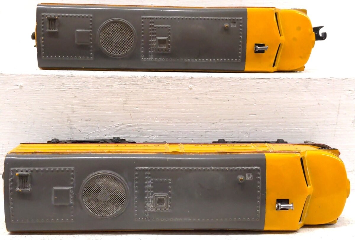 Lionel 2023 Vintage O Union Pacific Alco AA Diesel Locomotive Set/Box