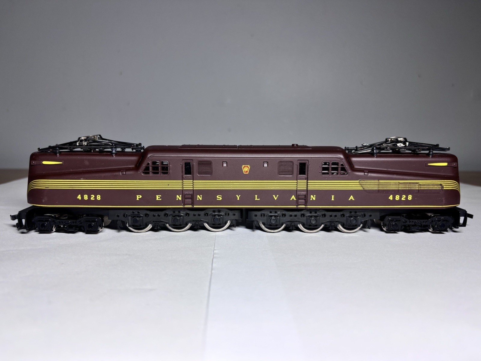 Mehano HO Scale Pennsylvania GG1 Electric Locomotive 4828 PRR Yugoslavia Vintage