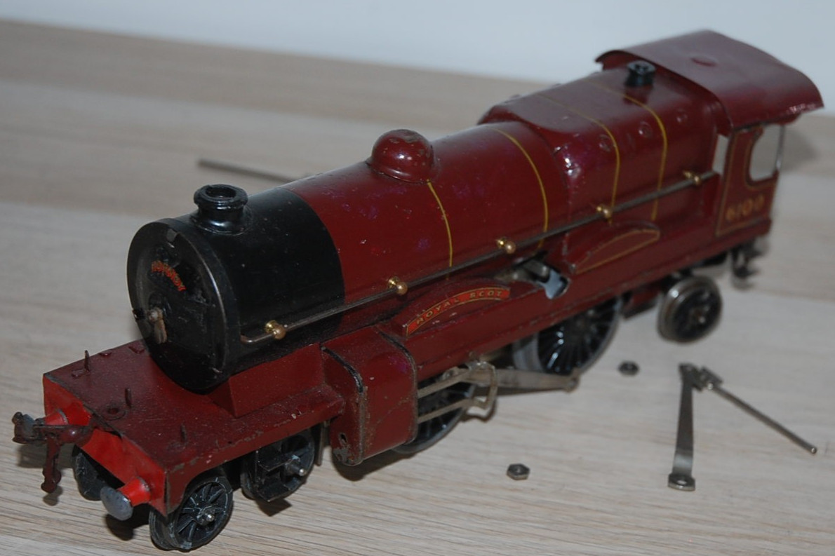 HORNBY O GAUGE CLOCKWORK No 3C ‘ROYAL SCOT’ LOCOMOTIVE IN RED LMS LIVERY