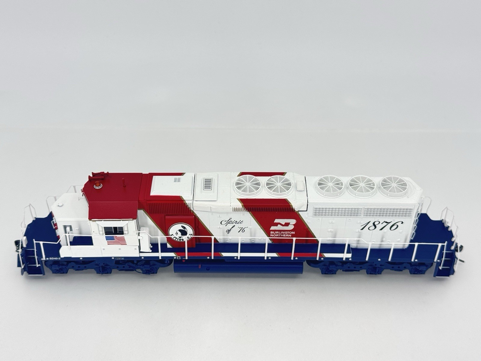HO Athearn 98270 Burlington Northern Bicentennial SD40-2 Locomotive BN #1876