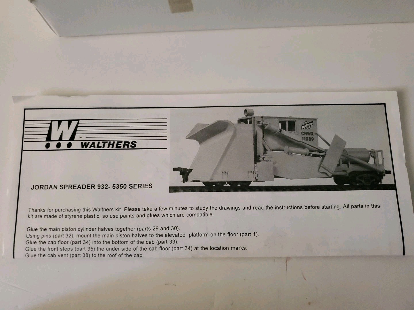 HO ATHEARN 4432 SD40-2 POWER BNSF # 6915, JORDAN SPREADER UNDECORATED 932-5350