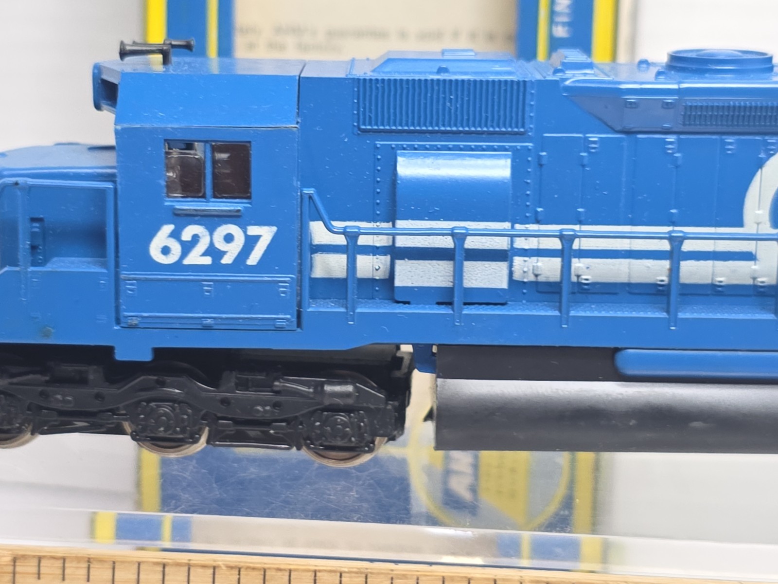 AHM HO Scale 5030-03 Conrail 6297 EMD SD-40 Diesel Loco Runs As Is Read Des