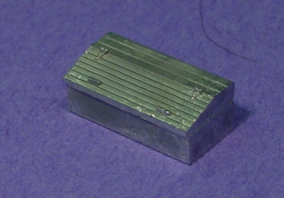 HO/HOn3 ROUNDHOUSE LOCOMOTIVE & SHAY PART(S) MDC-23 RUNNING BOARD TOOL BOX