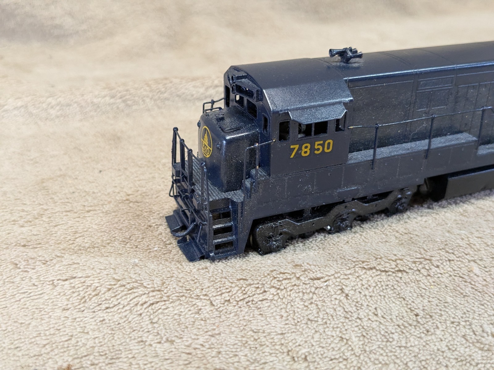 ALCO Models HO Brass D-137 G.E. U-33C Diesel Locomotive B & O 7850
