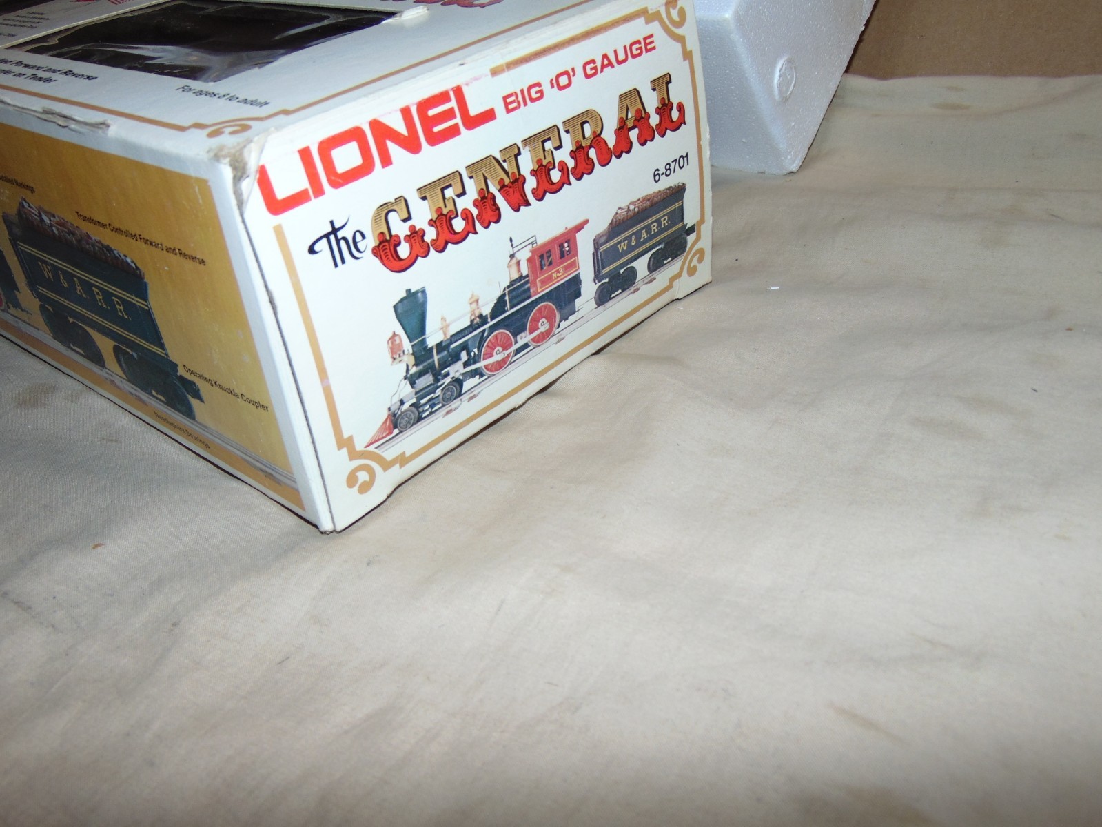 LIONEL O 8701 GENERAL STEAM ENGINE WITH SMOKE IN ORIGINAL BOX