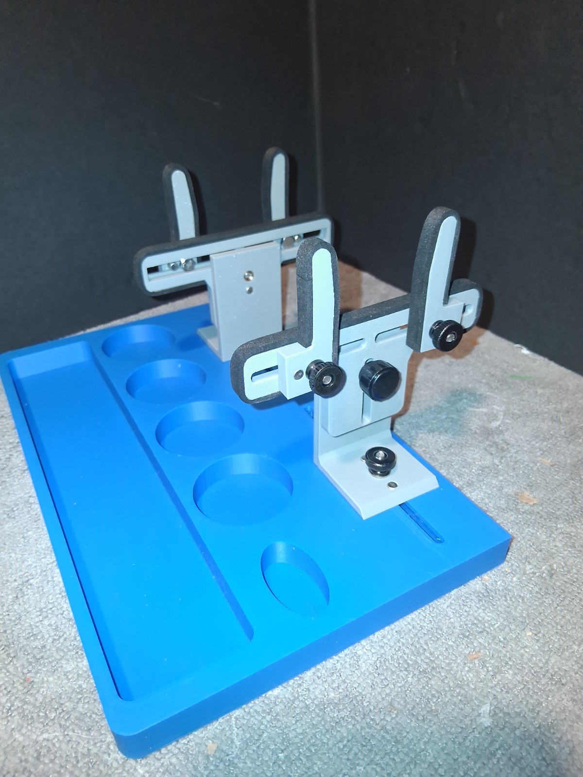 n scale locomotive and rolling stock repair workstation
