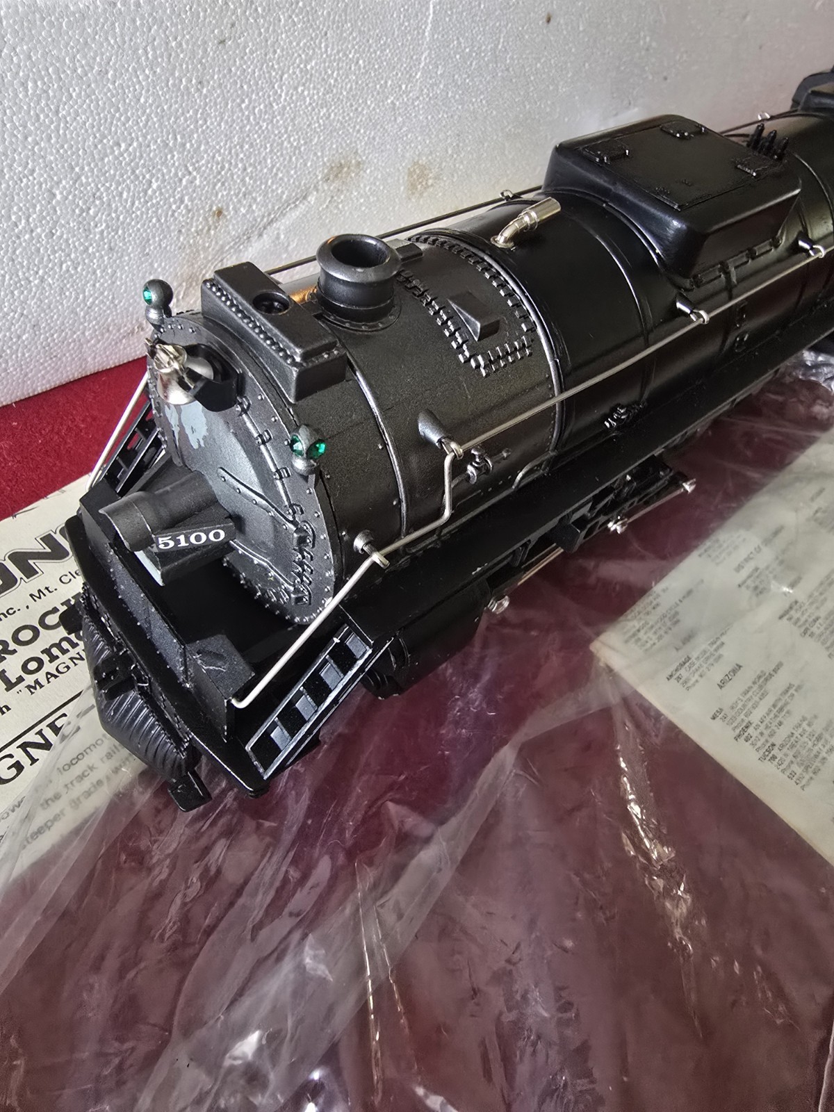 LIONEL 18001 ROCK ISLAND 4-8-4 LOCO & TENDER W SMOKE & SOUND IN BOX