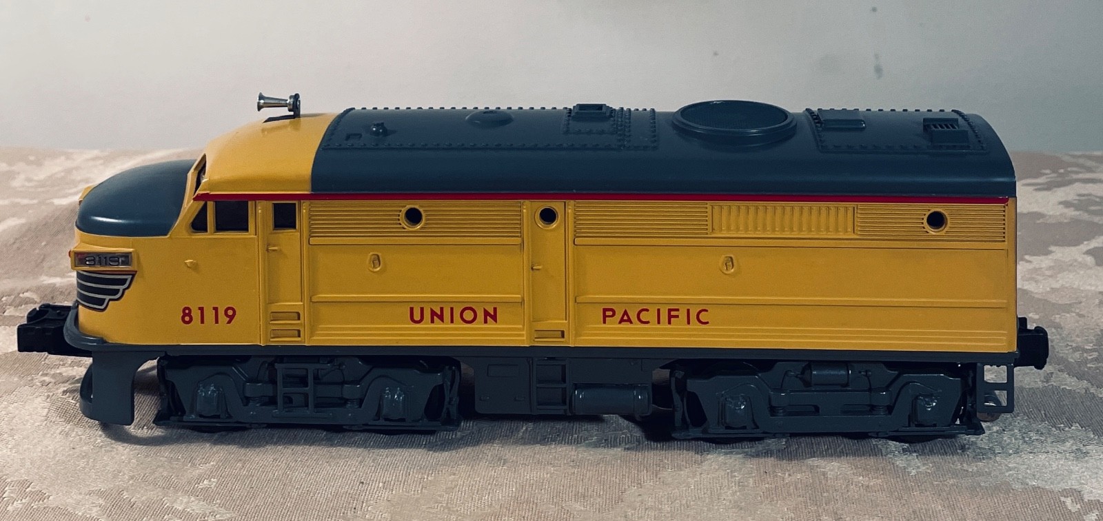 Lionel 6-18119 Union Pacific FA-2 AA Locomotives, 1994, New