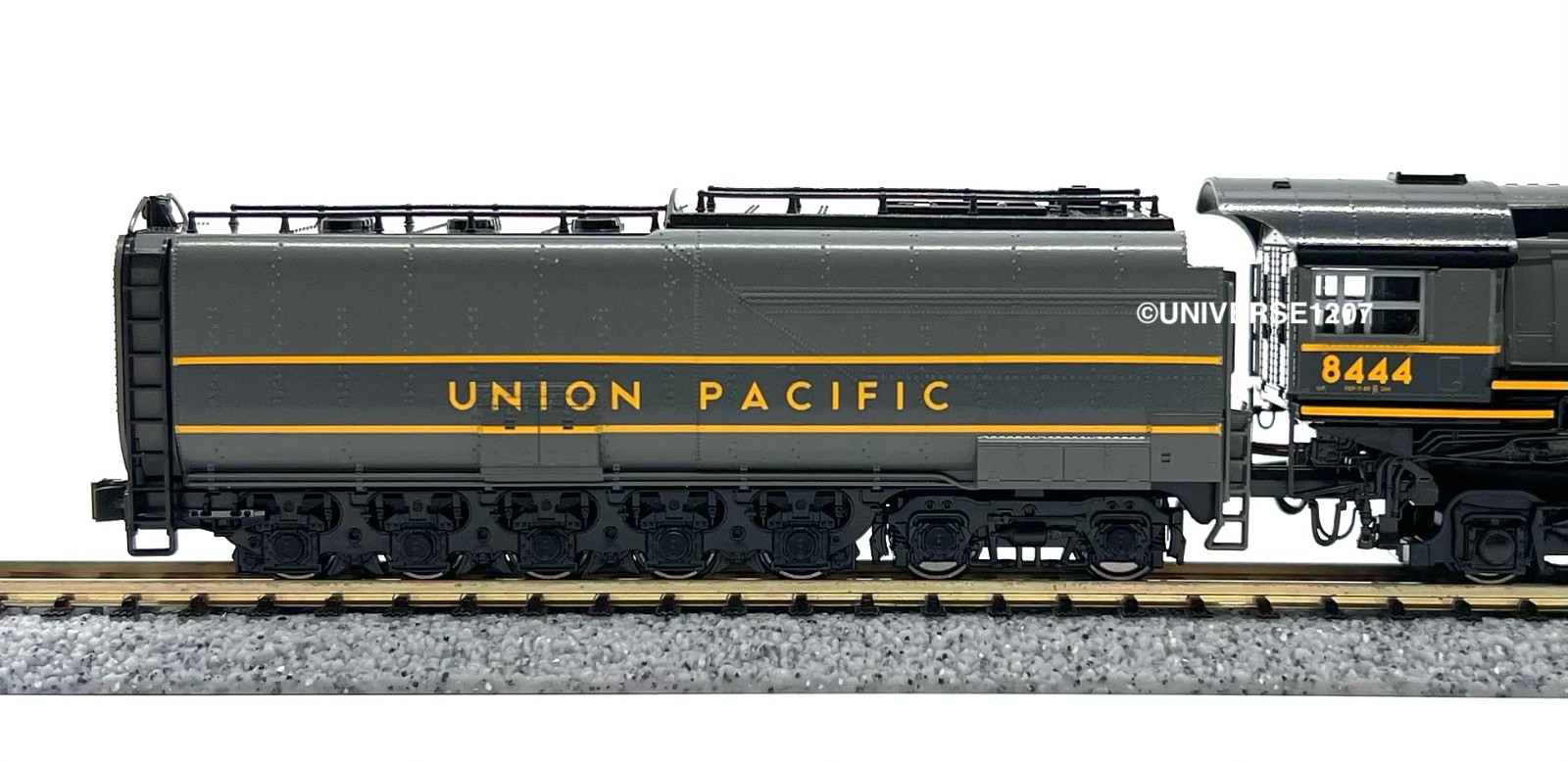 N Kato 126-0403-LS 4-8-4 FEF-3 Steam Locomotive UP #8444 Greyhound Sound DCC NIB