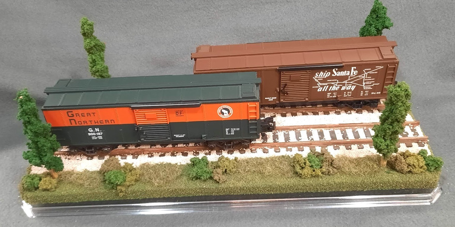 S SCALE 16″ DOUBLE TRACK DISPLAY CASE- “SUMMER SCENE”-FOR ANY S TRAINS