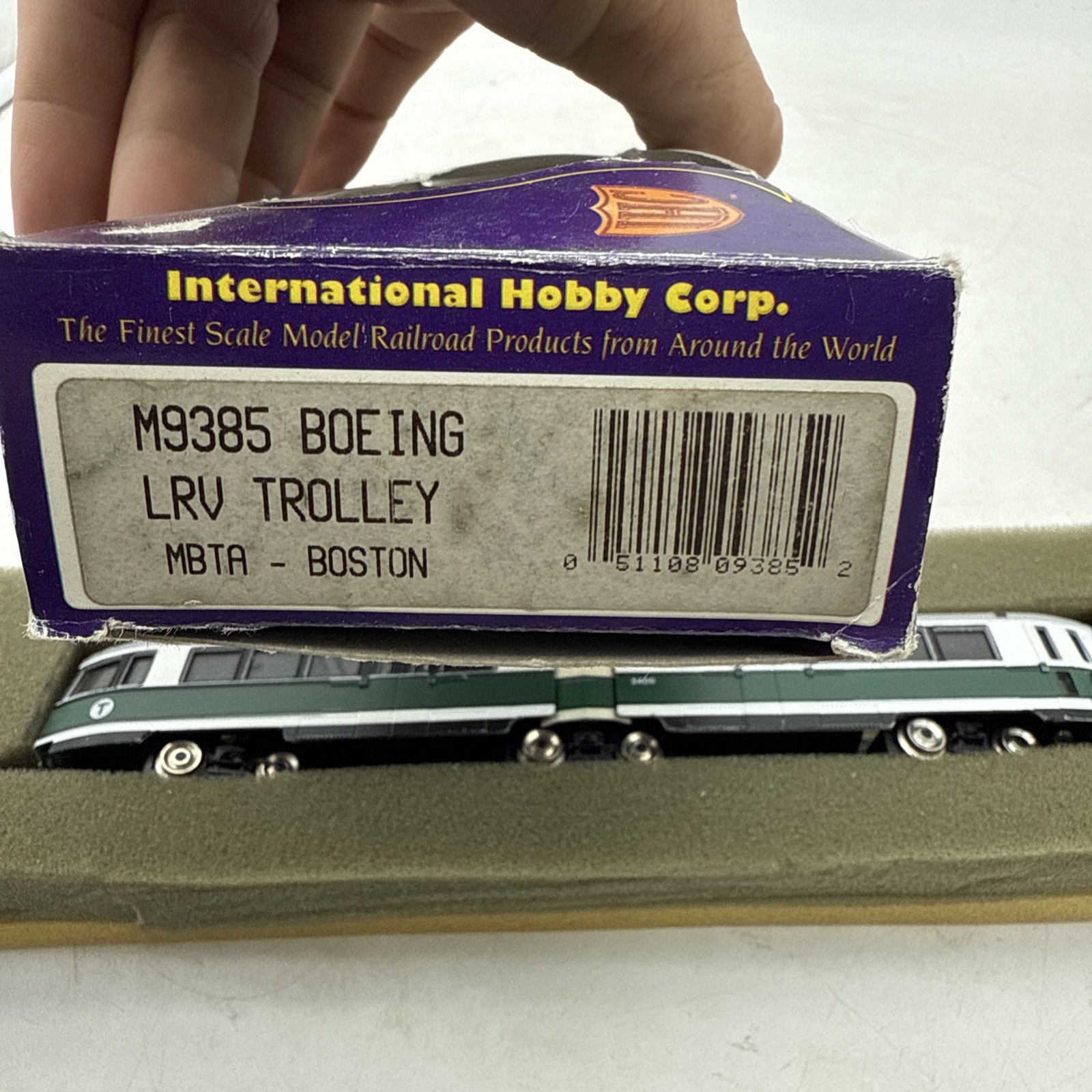 IHC HO Scale Boeing Vertol LRV Articulated Trolley – Boston MBTA