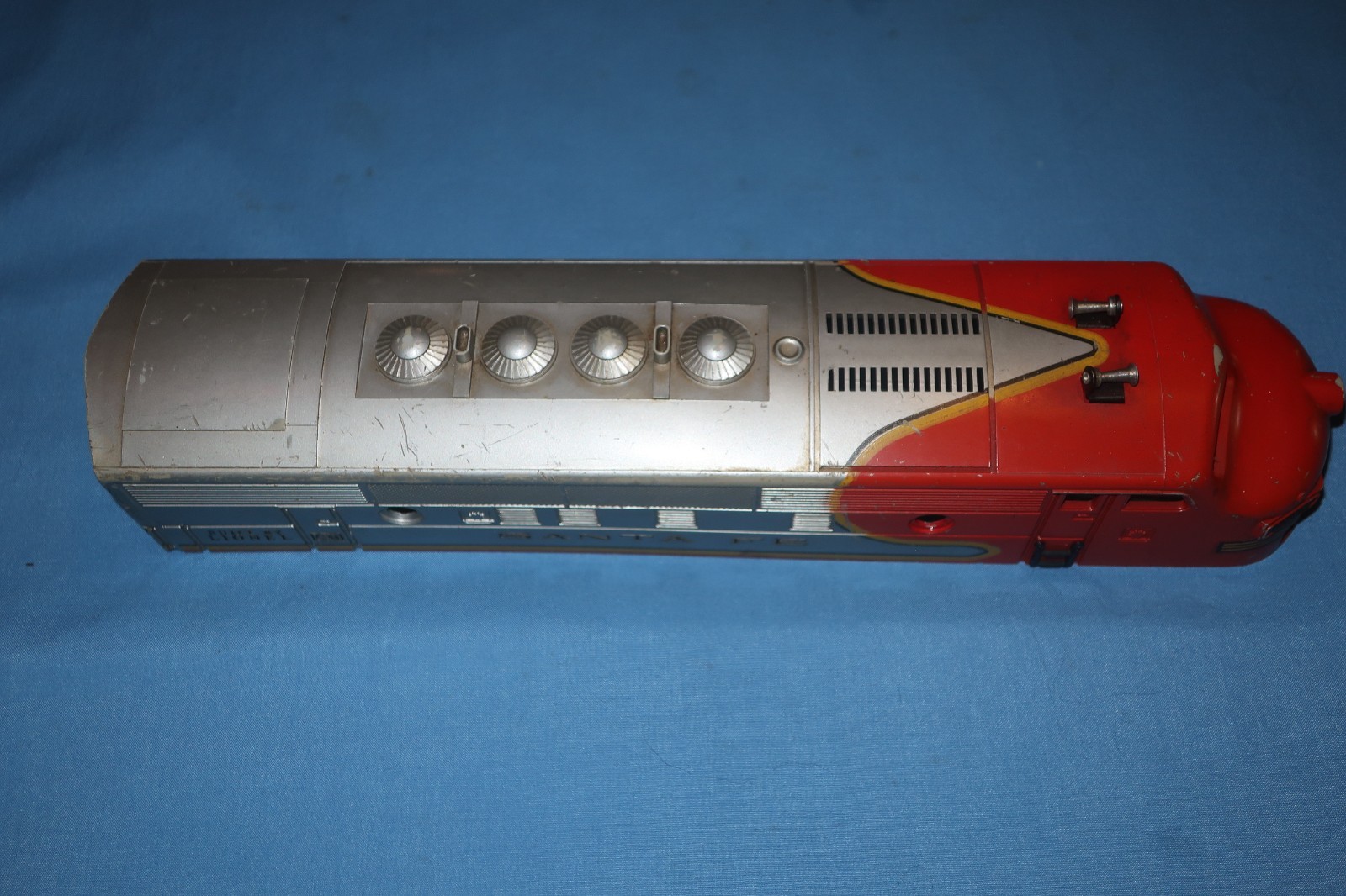 Lionel #2353 Santa Fe F3 Diesel Locomotive Shell