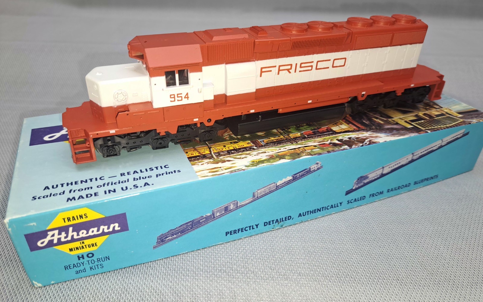 NOS Athearn SD40 Locomotive Engine , Red/White Frisco #4480 HO Scale NIB