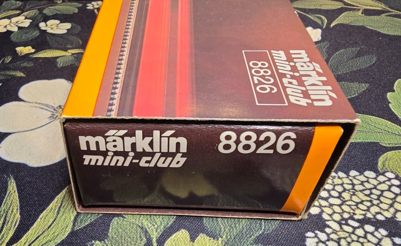 Marklin Z-scale 8826 Electric Locomotive, LN/Box/Instr.