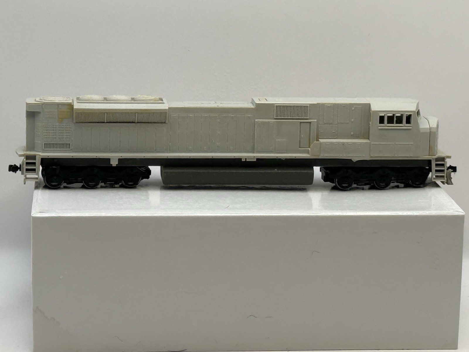 Rail Power HO Scale SD90MAC Undeclared Locomotive Shell And Chassis Kit 547