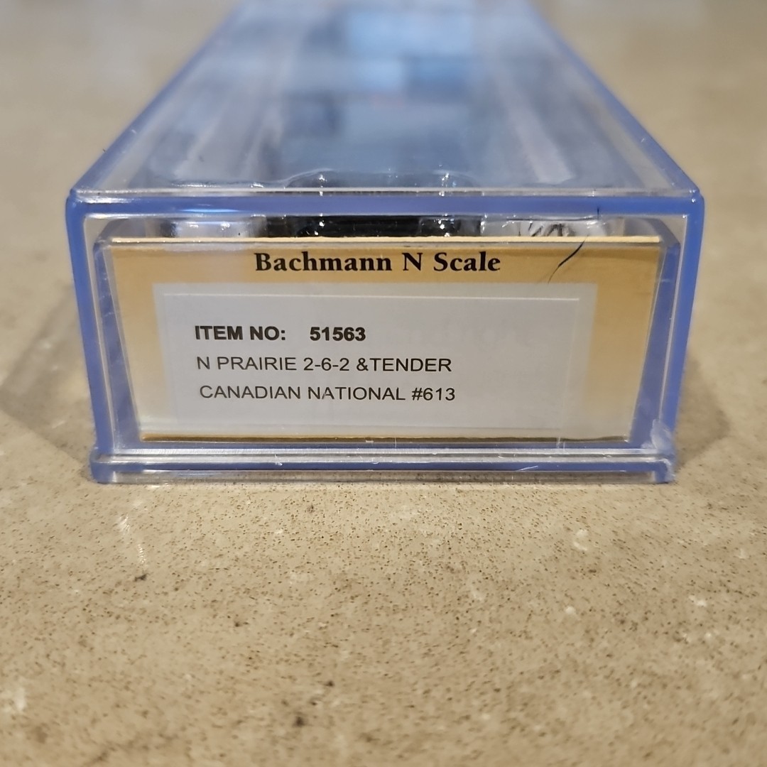 Bachmann N Scale #51563 Prairie 2-6-2 & Tender CANADIAN NATIONAL #613