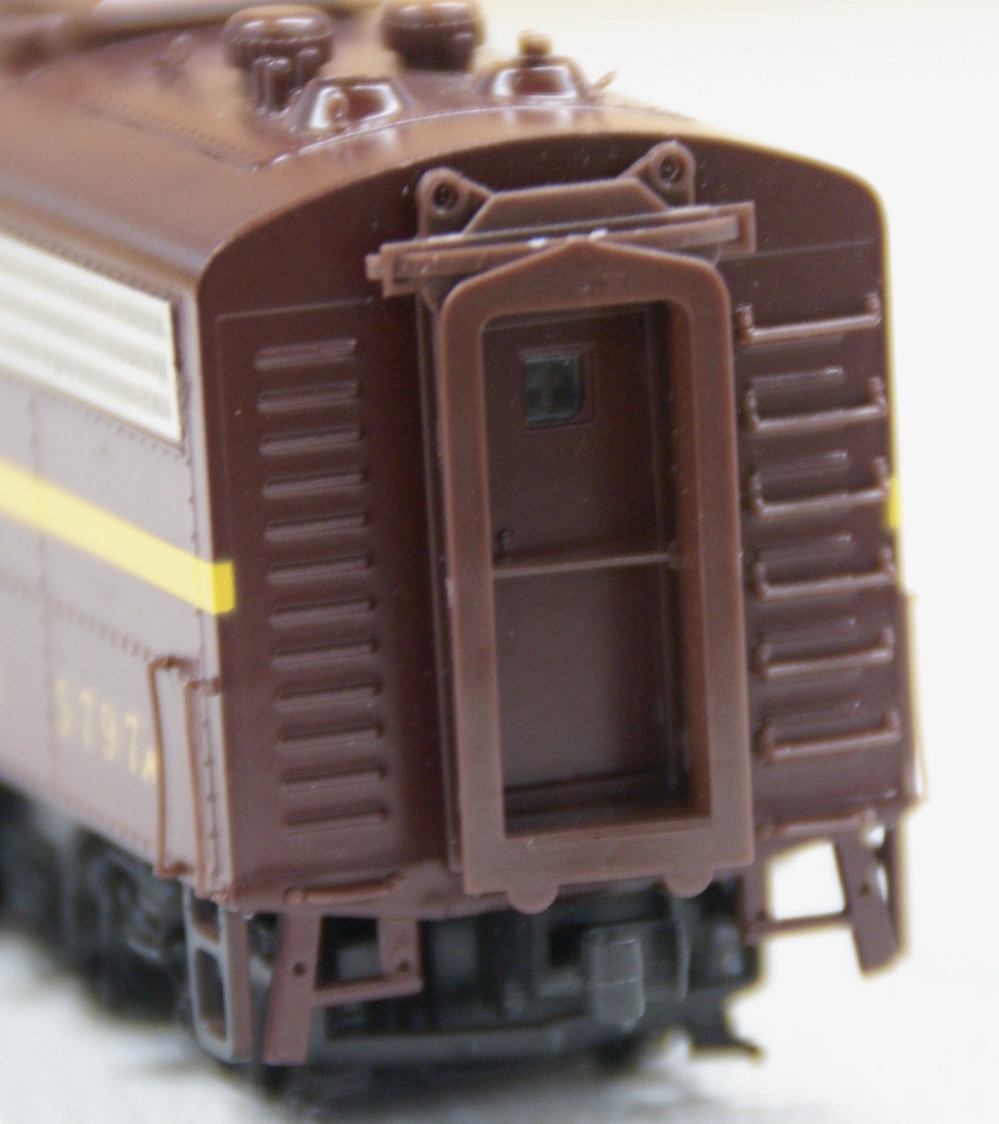 Proro 2000 HO Pair of EMD E8/E9 PRR Pennsylvania #5713 and #5797, DCC, No Sound