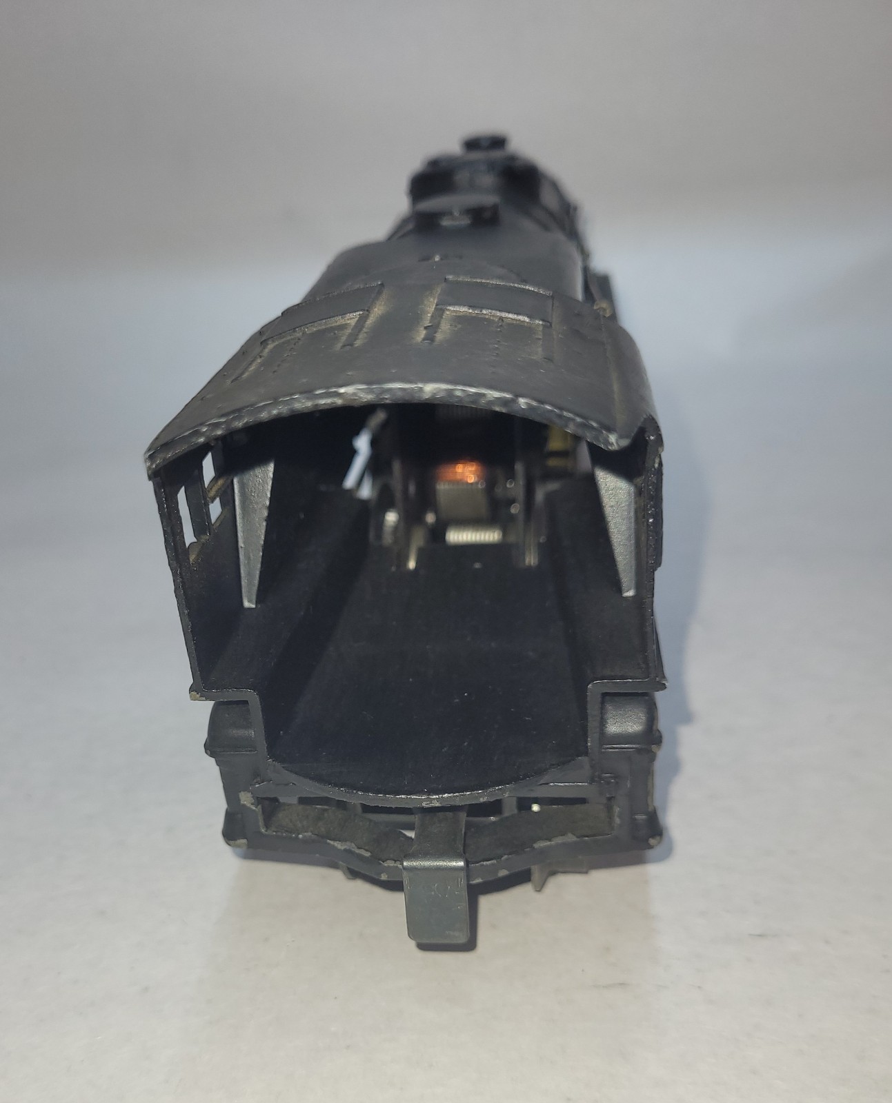Postwar Lionel O Gauge 2-6-4 Steam Locomotive #2025 + Tender Runs Well!