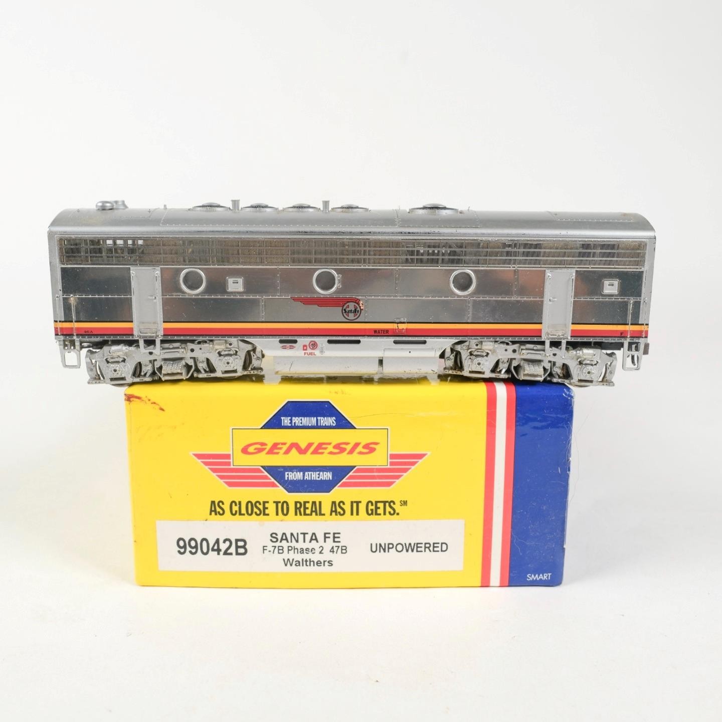 Athearn Genesis HO Scale Santa Fe F-7B Diesel Locomotive DC Powered Unit