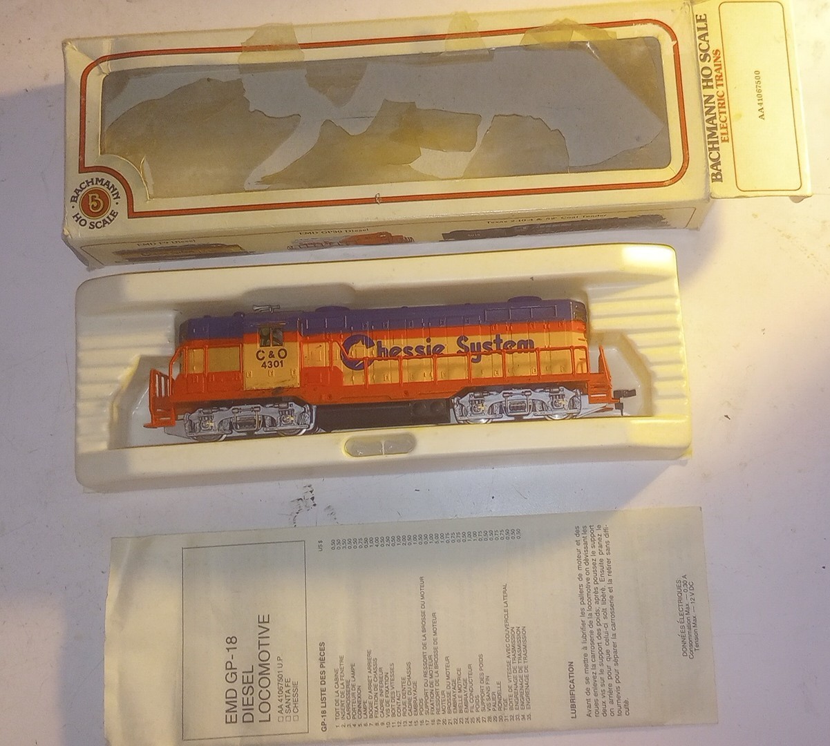 Bachmann HO Scale Chessie System C&O 4301 EMD GP-18 Diesel Locomotive