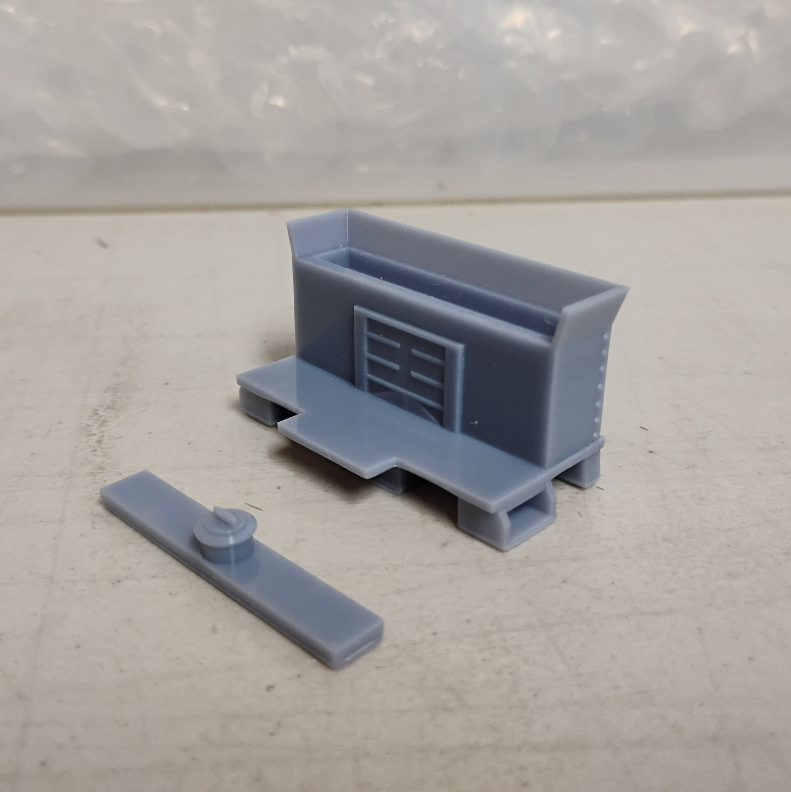 On30 LONG SIDE TANKS AND BUNKER for Bachmann Mogul 2-6-0. RESIN 3D Print.