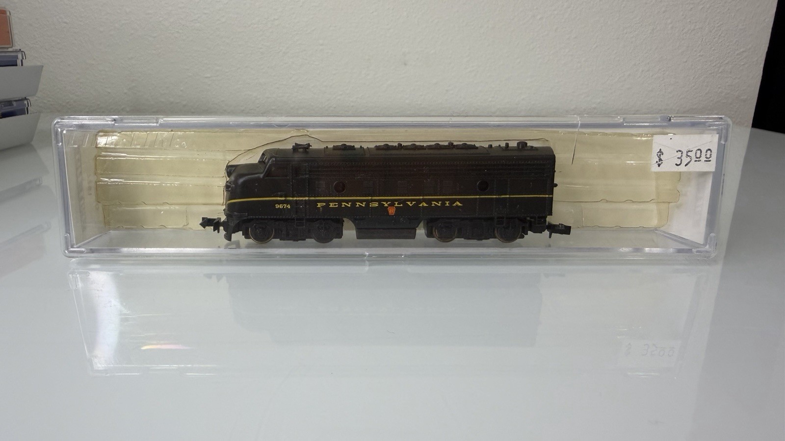 N Scale Life-Like 7751 Pennsylvania F7 Diesel Locomotive 9674