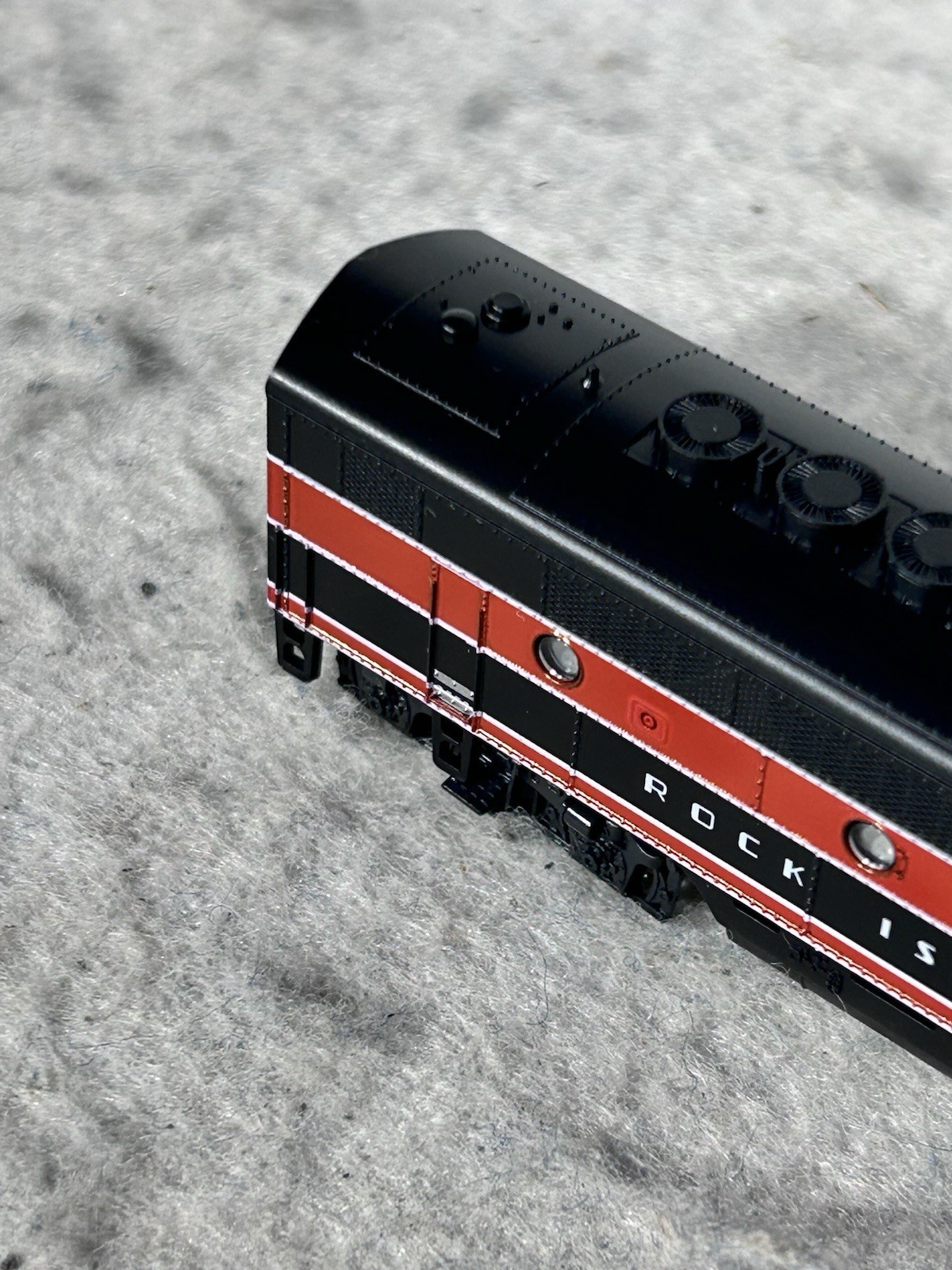 Beautiful KATO Rock Island RR F-3A #44 Locomotive N Gauge ￼