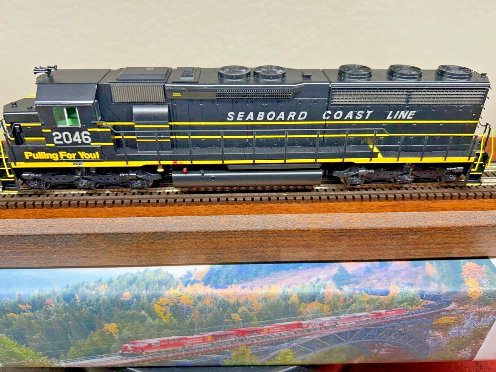 SEABOARD COAST LINE SD45-2 LOCO- DCC/SOUND – HO Scale -“GENESIS” NEW RTR OOP
