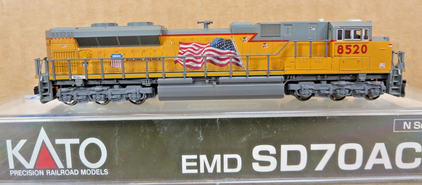 KATO 176-8402 SD70ACe Union Pacific DCC/Sound N-Scale