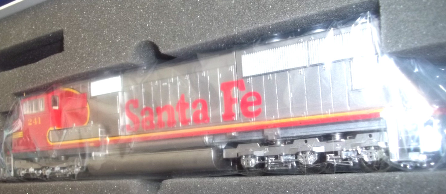 ATHEARN GENESIS HO NEW G6138 #2 SD75M AT&SF SANTA FE 241 OB NEW