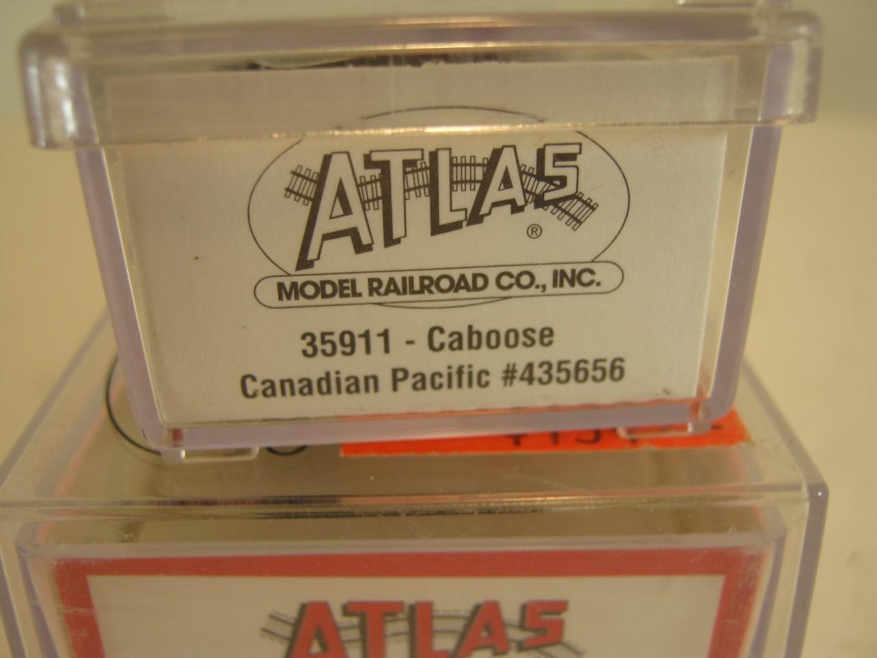 N Scale Atlas Train Master Canadian Pacific #8905 Item 49660 DCC Ready W/Caboose
