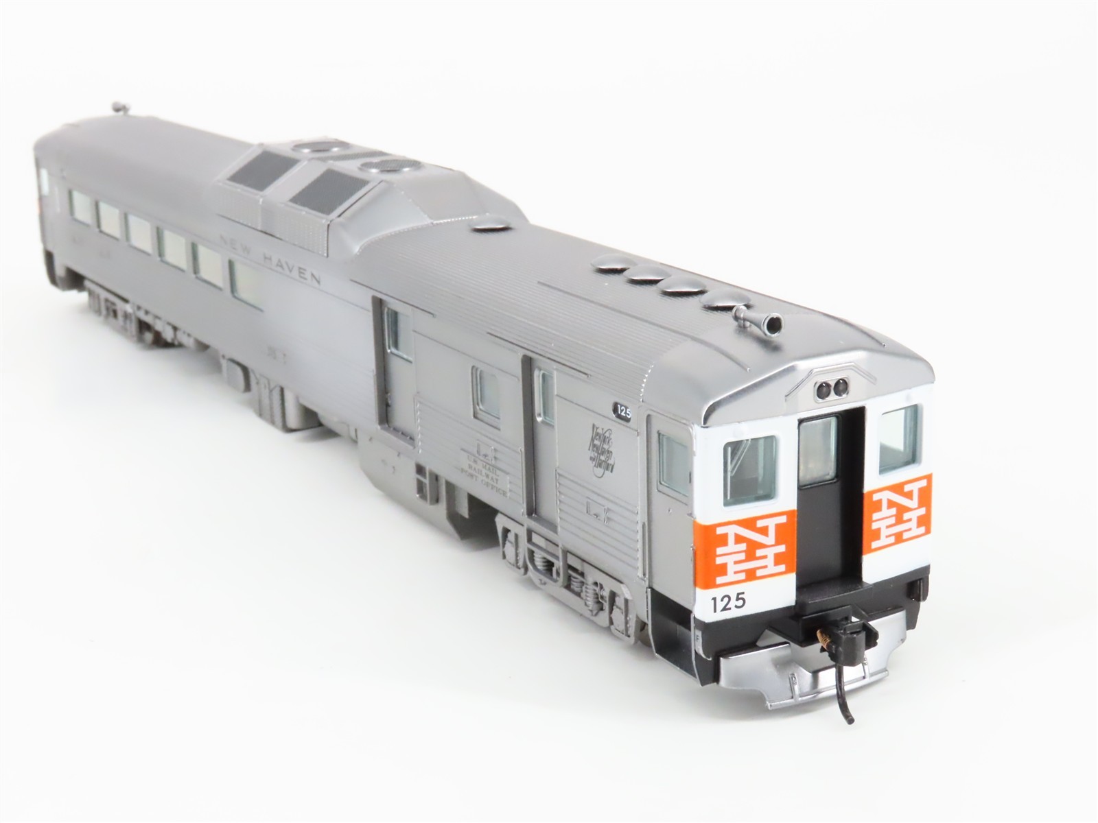 HO Scale Proto 1000 920-35351 NH New Haven RDC-3 Diesel Railcar #125