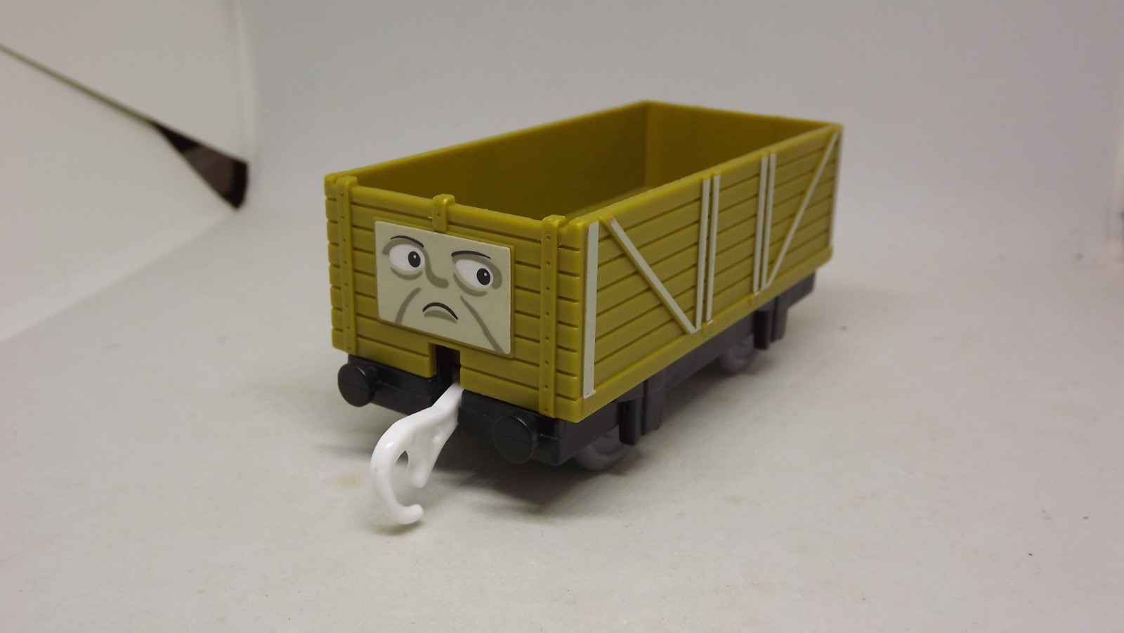 Thomas & Friends: Plarail – Gold Troublesome Truck (2003, TOMY)