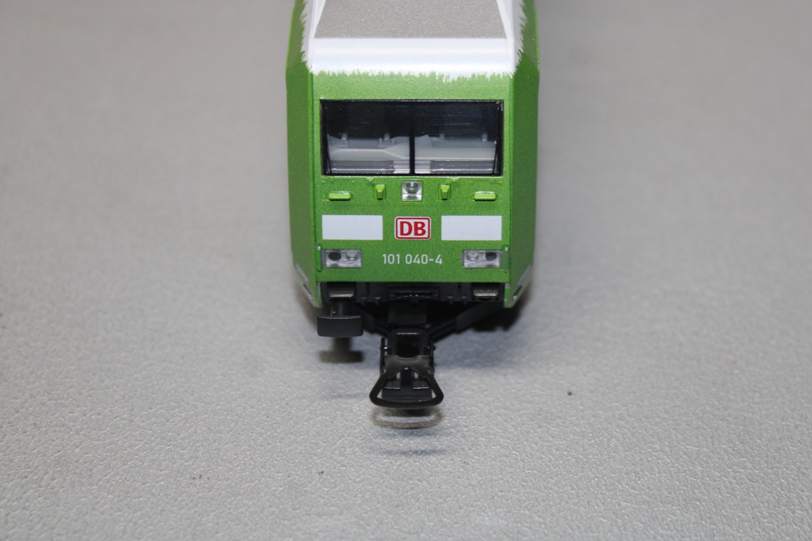 PIKO 59447 Electric Locomotive BR 101 040-4 Deutsche Bahn Football WM 2010 H0