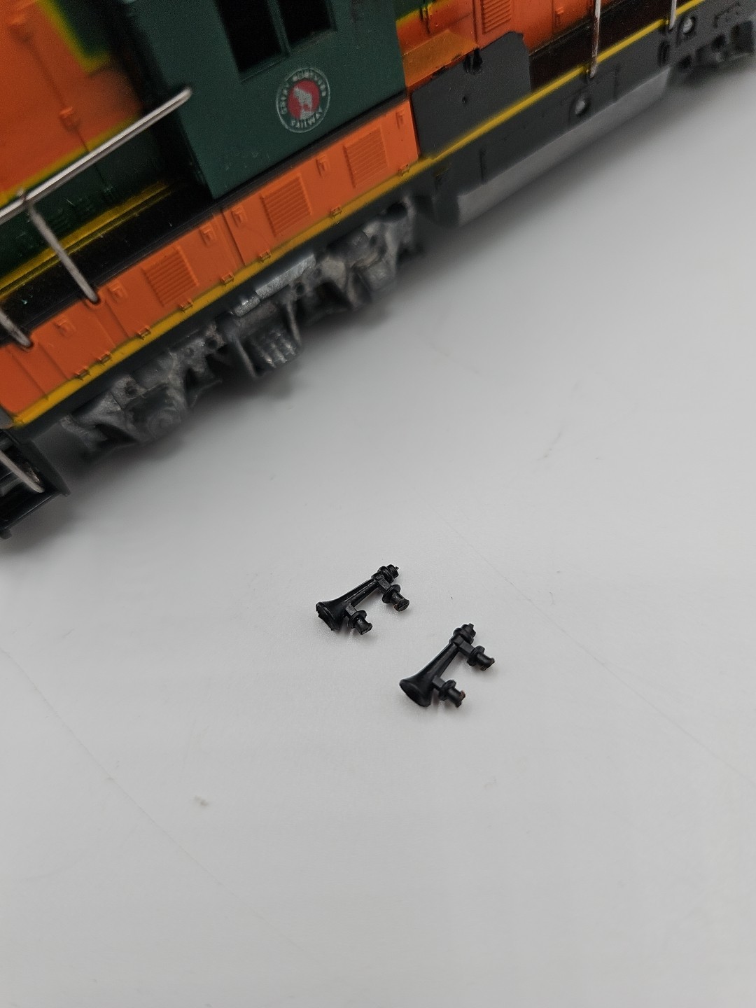 Vintage HO Athearn 3157 GP-9 Diesel Locomotive w/ Original Box & Manual
