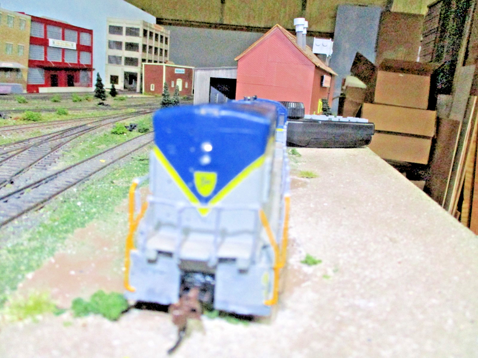 D&H 710 ATHEARN BLU BOX,GE U30B, GRAY MOTOR,CUSTOM PAINT,DC NOT DCC READY,DH 710