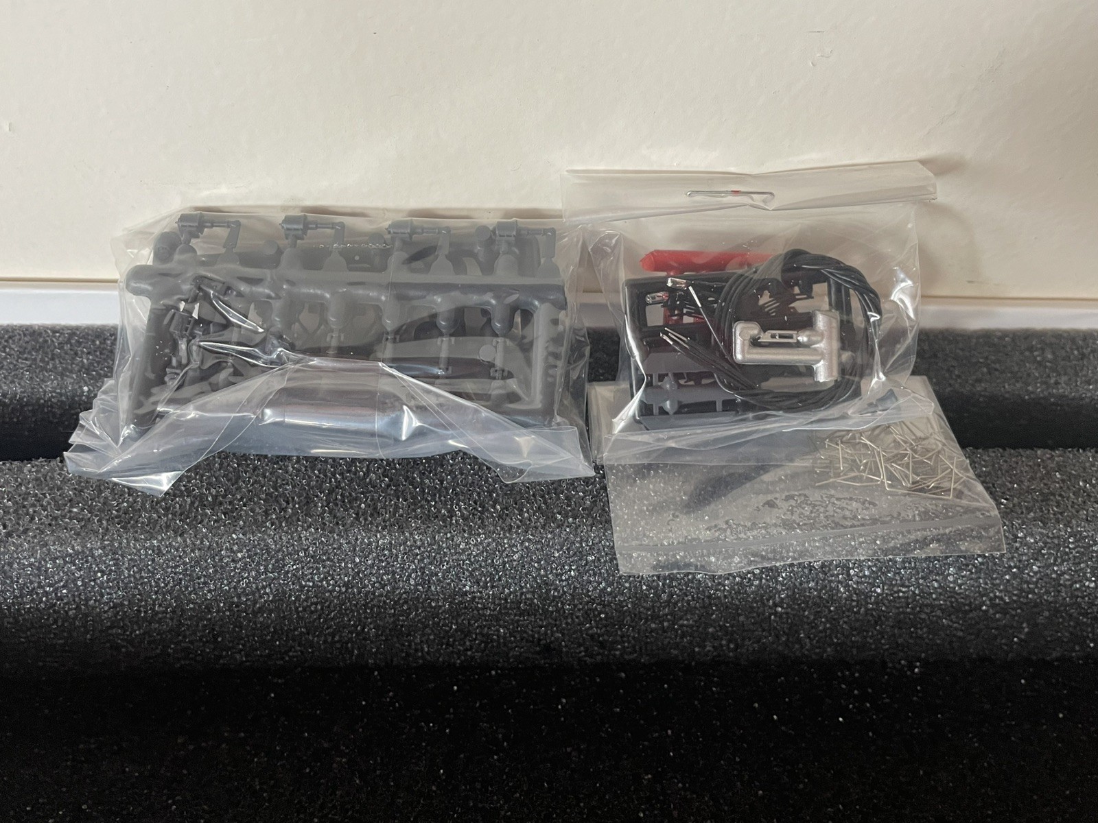 HO ATHEARN GENESIS G6126 SD70M SOUTHERN PACIFIC SP # 9810 – New In Box