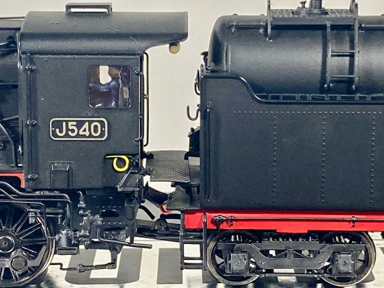 Trainbuilder – Victorian Railways – J Class # J540 Black & Red Steam Locomotive