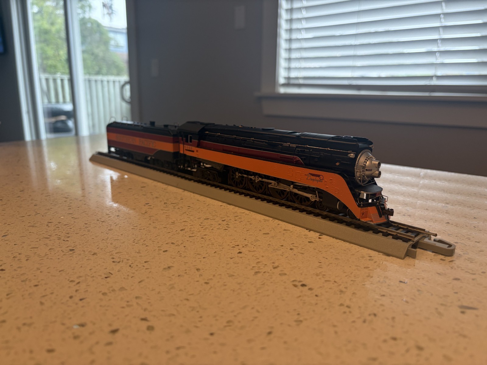 Bachmann Southern Pacific Daylight No 4446 (Billboard Lettering) Class GS4 4-8-4